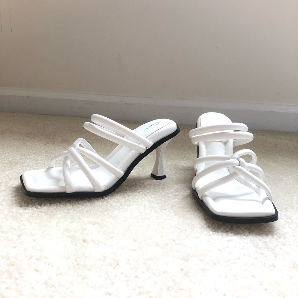 🤩Circus by Sam Edelman White Strappy Heels